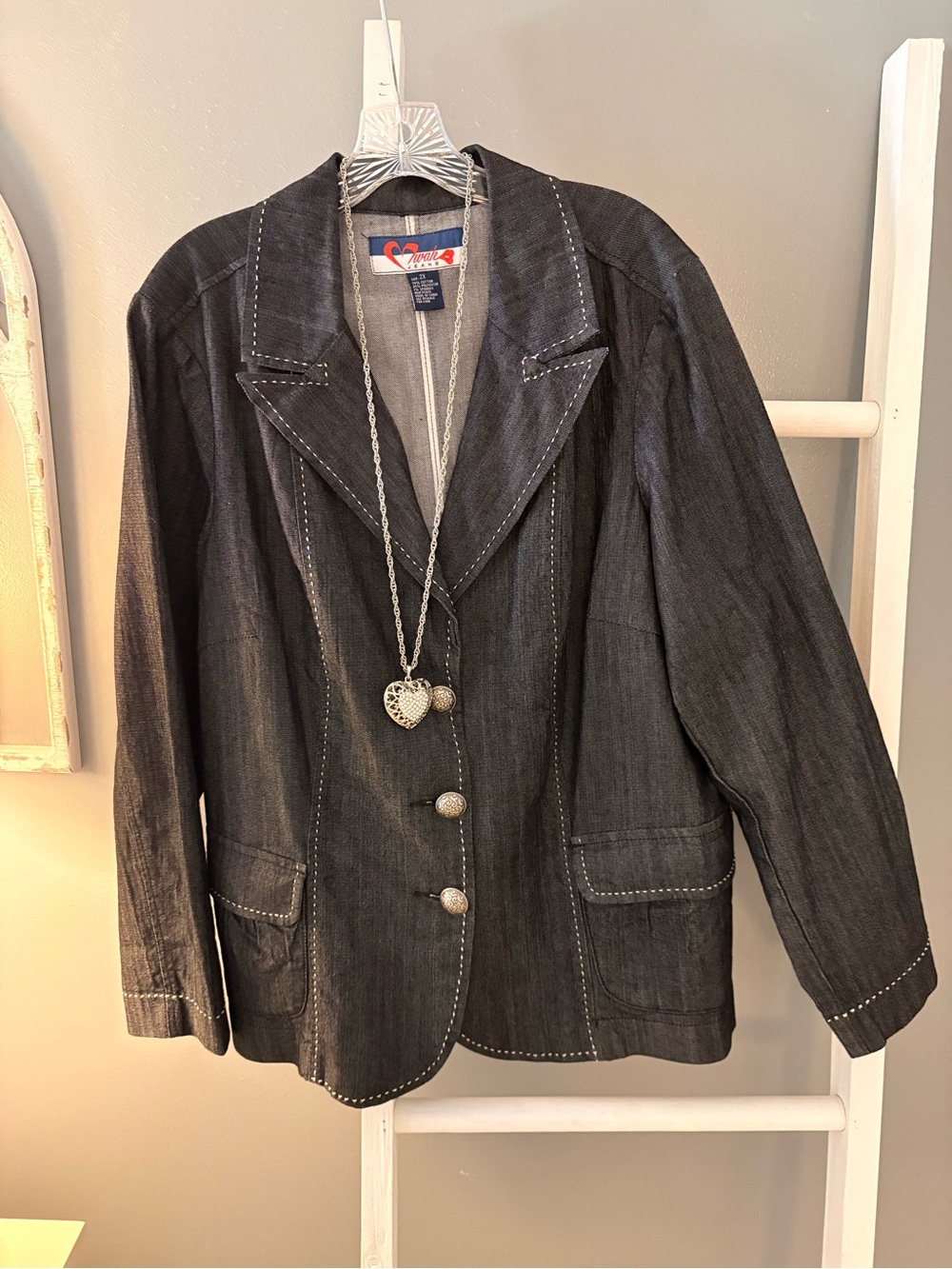 Heart Soul Vintage Denim Blazer! Perfect Condition! Includes Necklace!